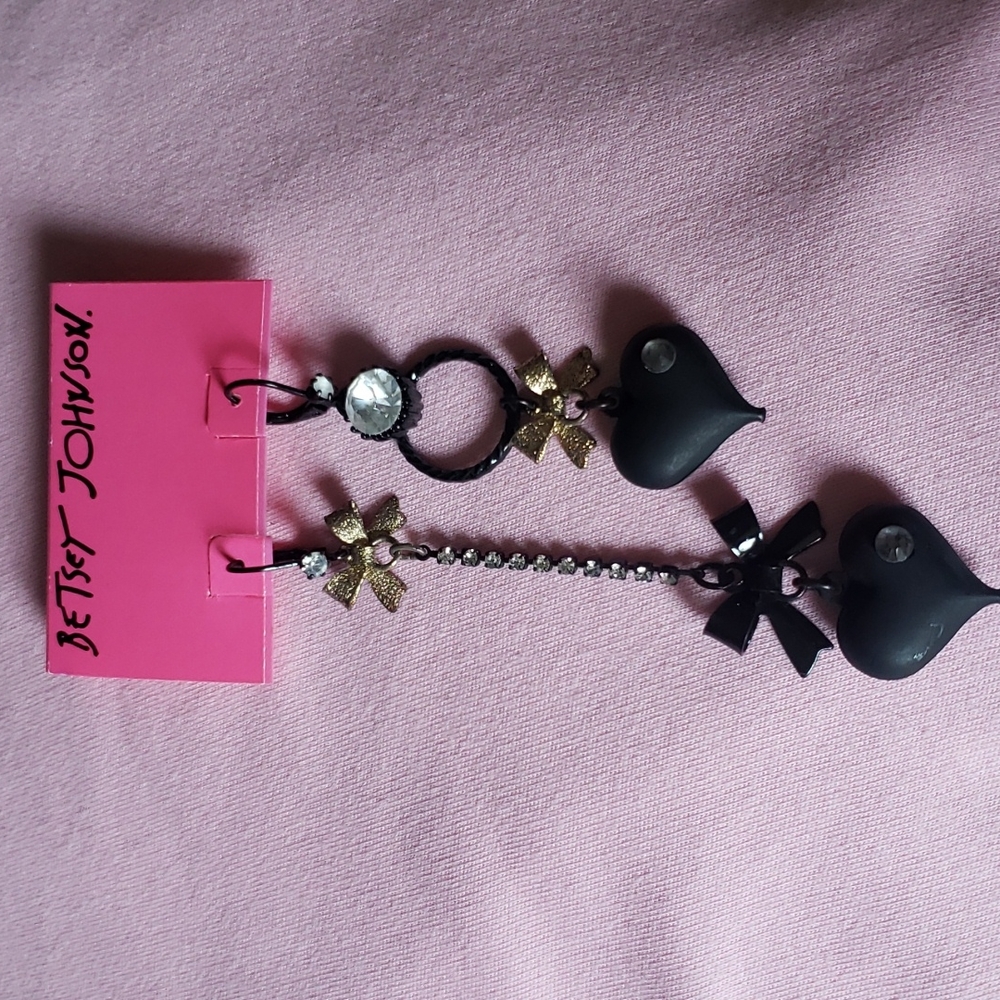 Heart earrings